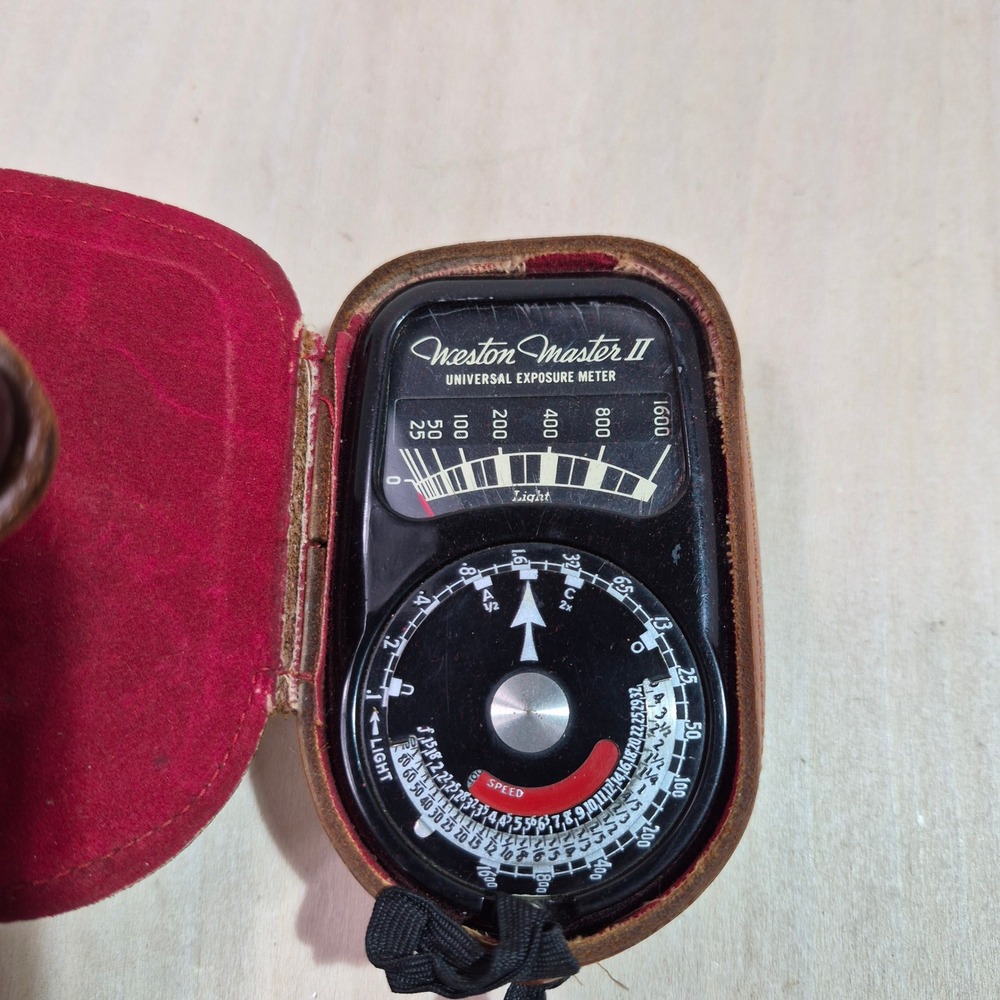 Weston Master II Universal Exposure Meter Model 735 Leather Case NOT tested‎